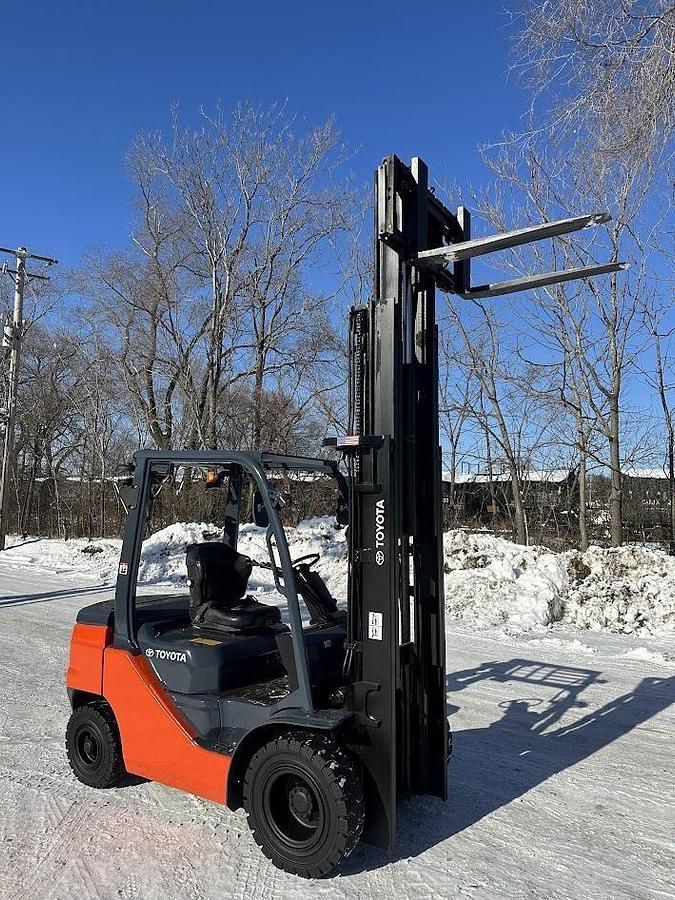 Used 2021 TOYOTA 8FDU25