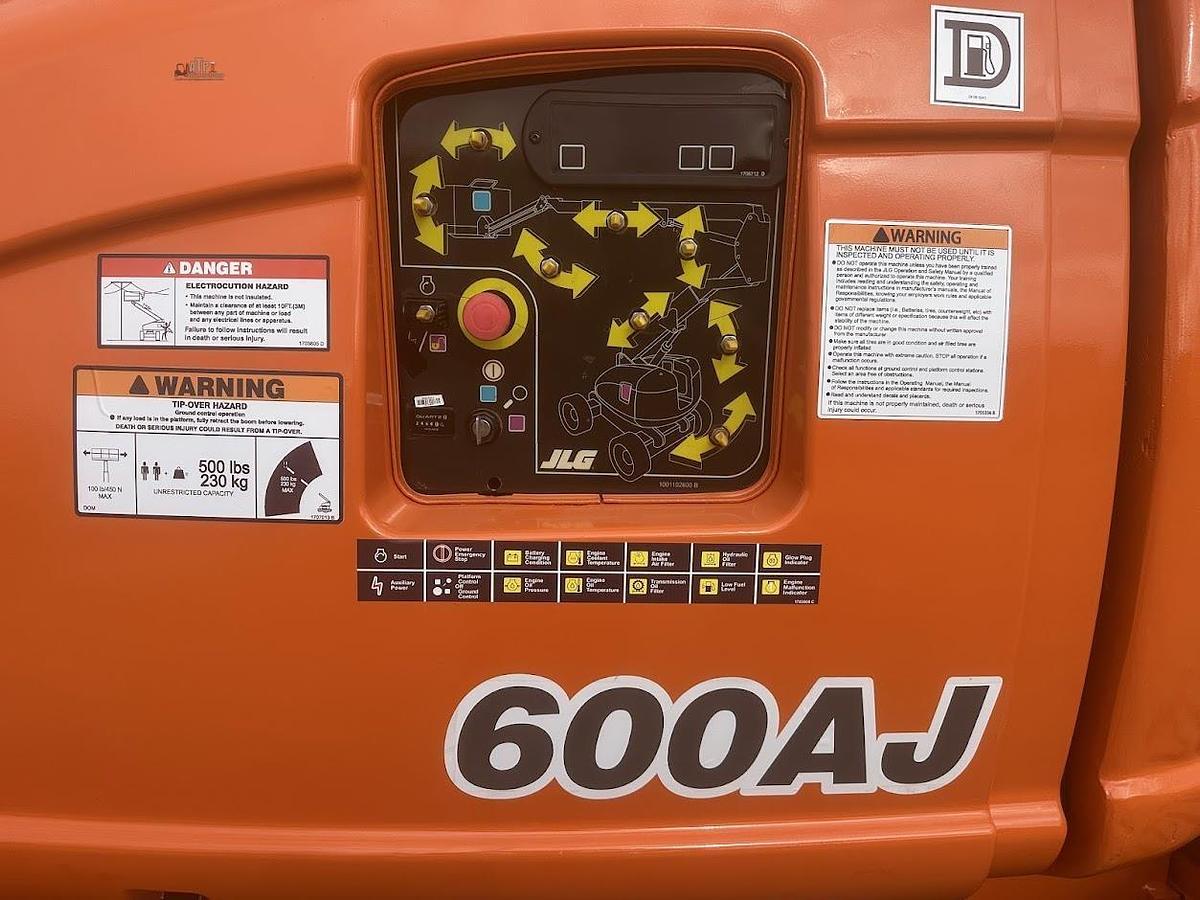 Used 2017 JLG 600AJ