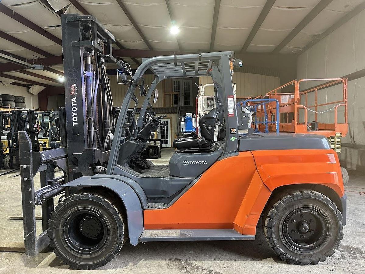 Used 2018 TOYOTA 8FG70U