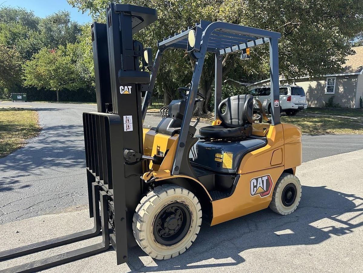 Used 2013 MITSUBISHI FG25N