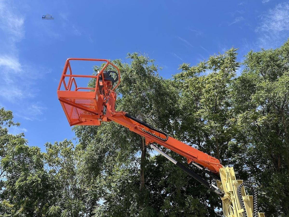 Used 2016 JLG TOUCAN 32E