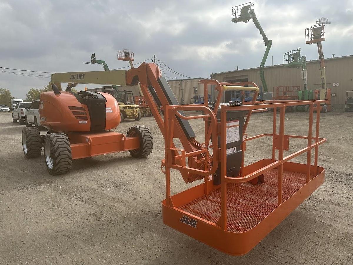 Used 2017 JLG 600AJ