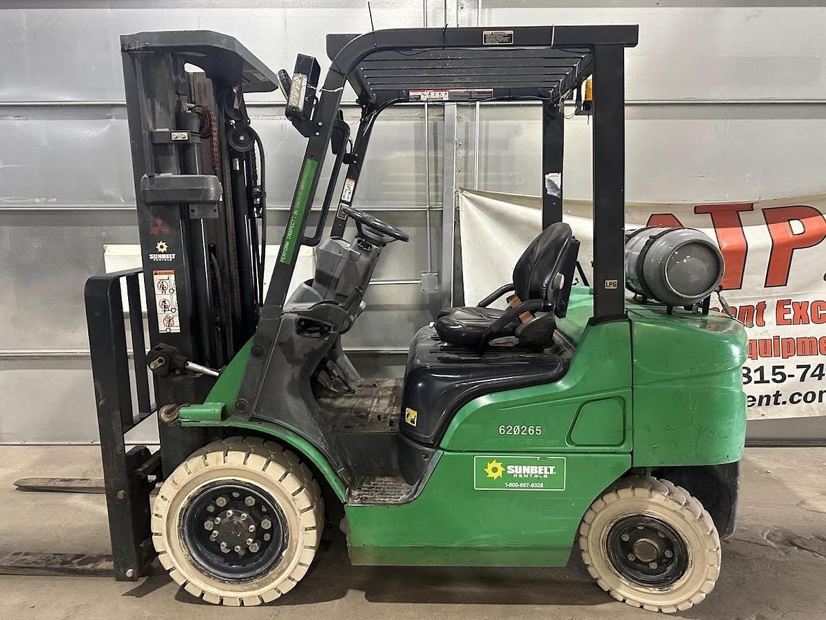 Used 2014 MITSUBISHI FG25N