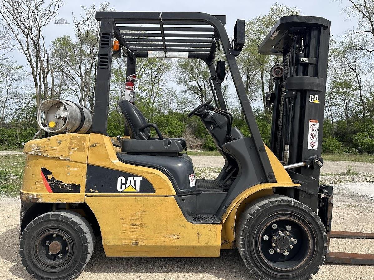 Used 2014 CATERPILLAR GP30N