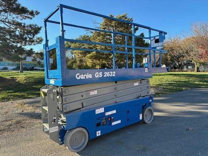 Used 2014 GENIE GS2632
