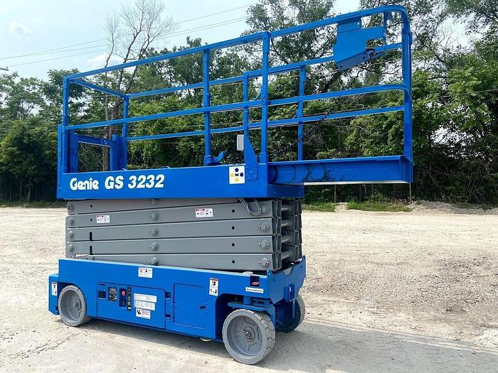 Used 2016 GENIE GS3232
