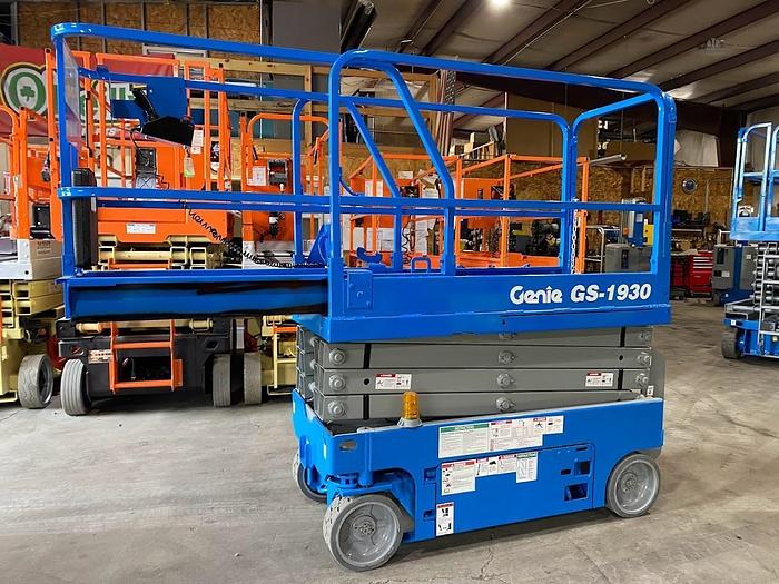 Used 2017 GENIE GS1930