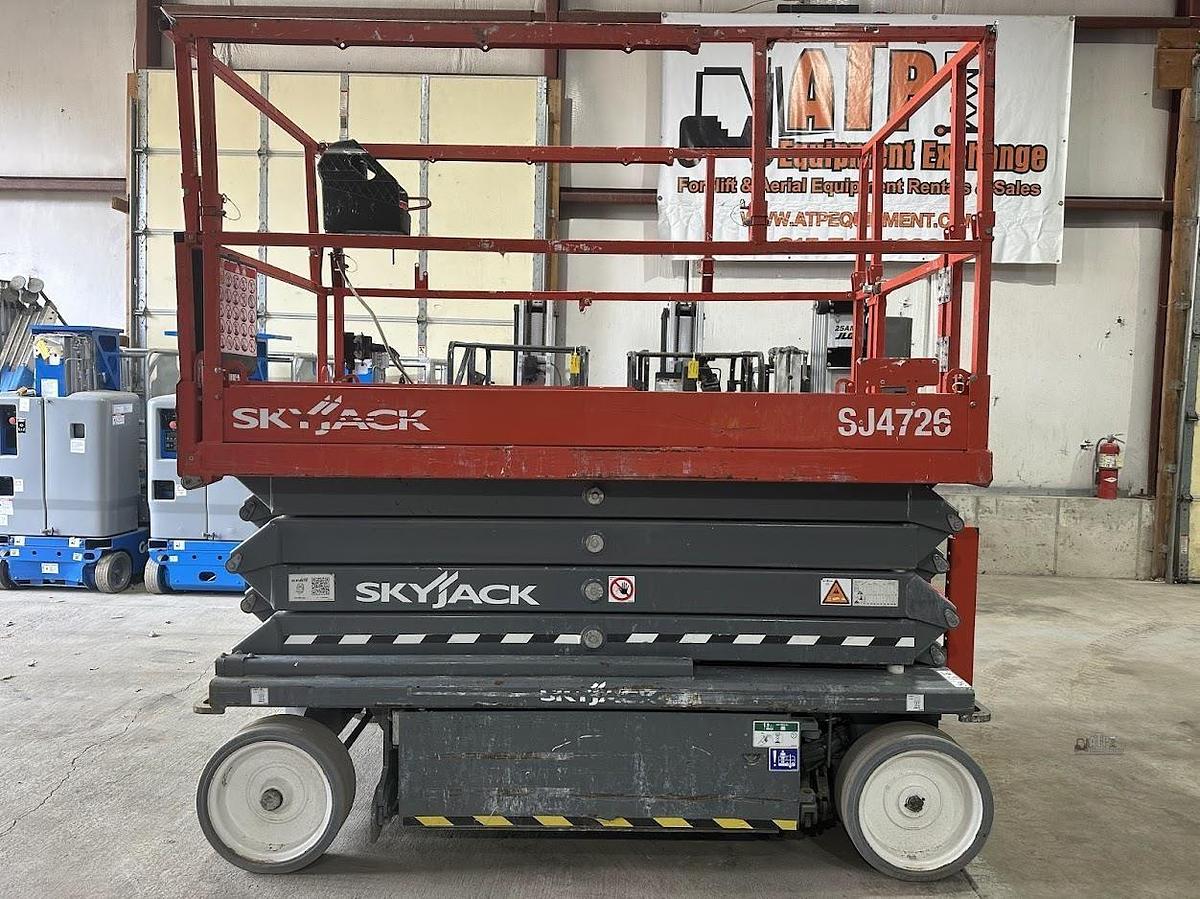 Used 2022 SKYJACK SJ4726