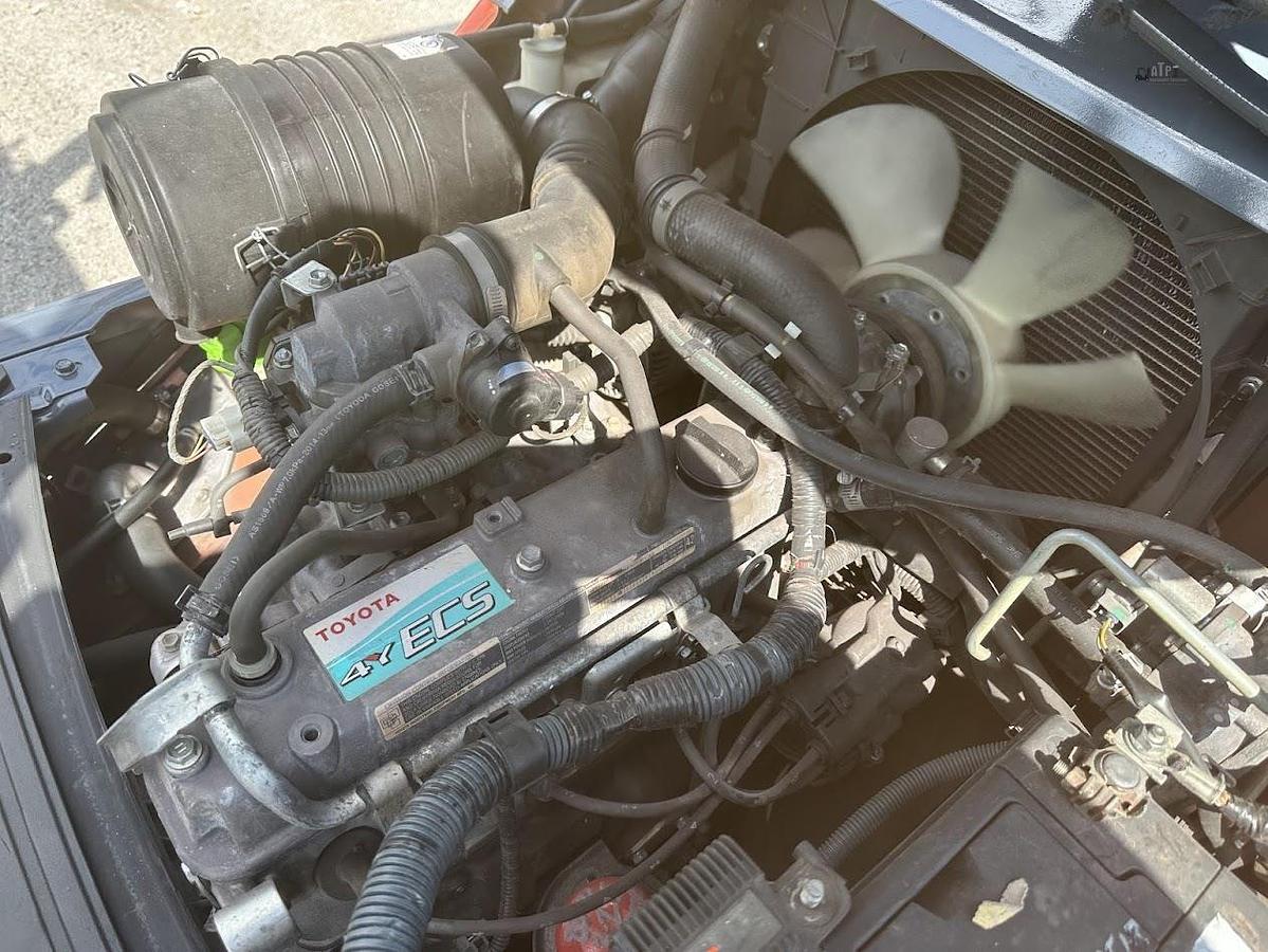 Used 2015 TOYOTA 8FGCU25