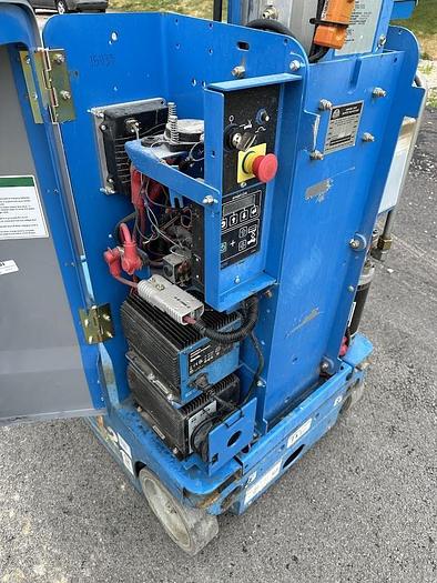 Used 2016 GENIE GR12