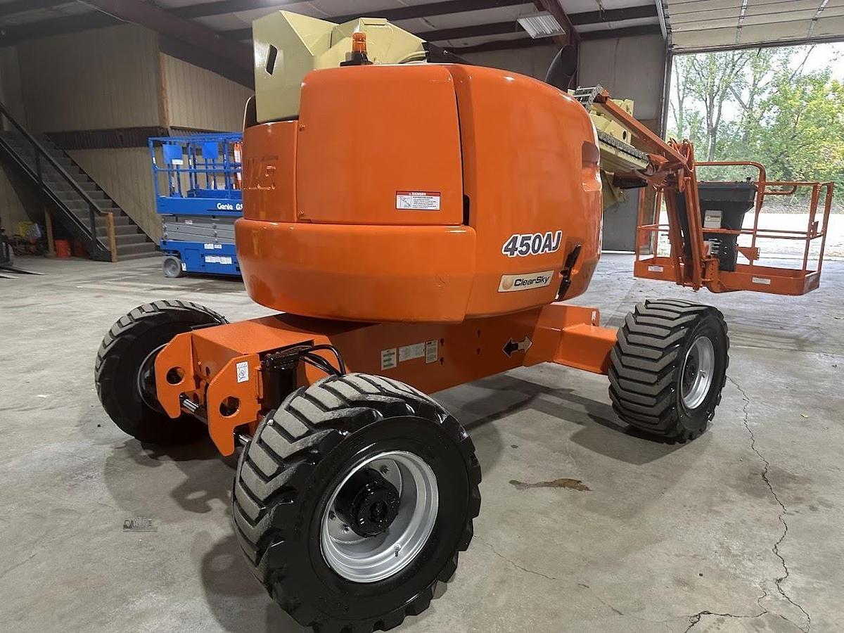 Used 2015 JLG 450AJ