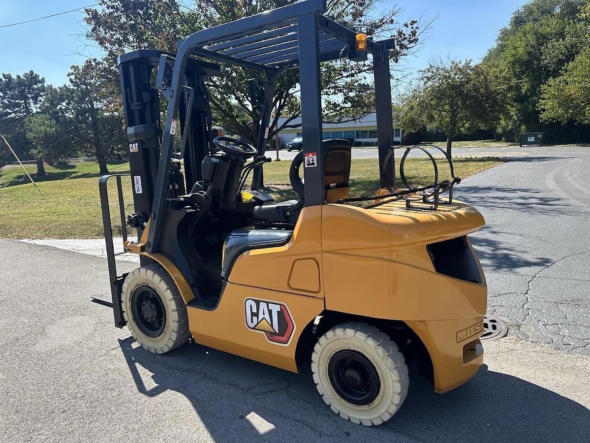 Used 2013 MITSUBISHI FG25N