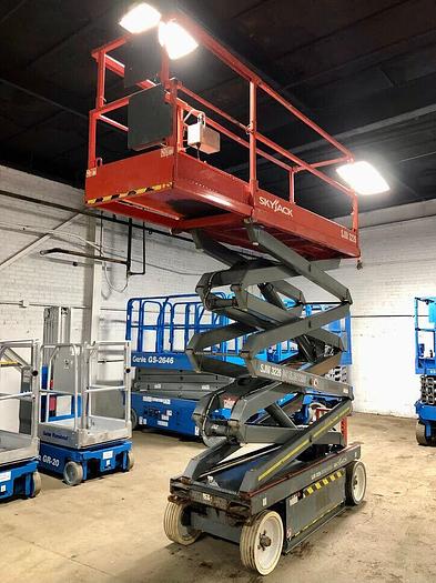 Used 2013 SKYJACK SJIII3226