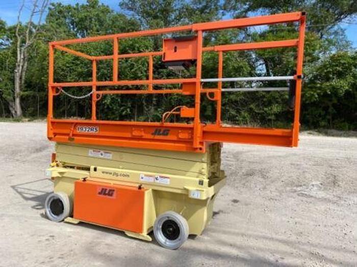 Used 2015 JLG 1932RS