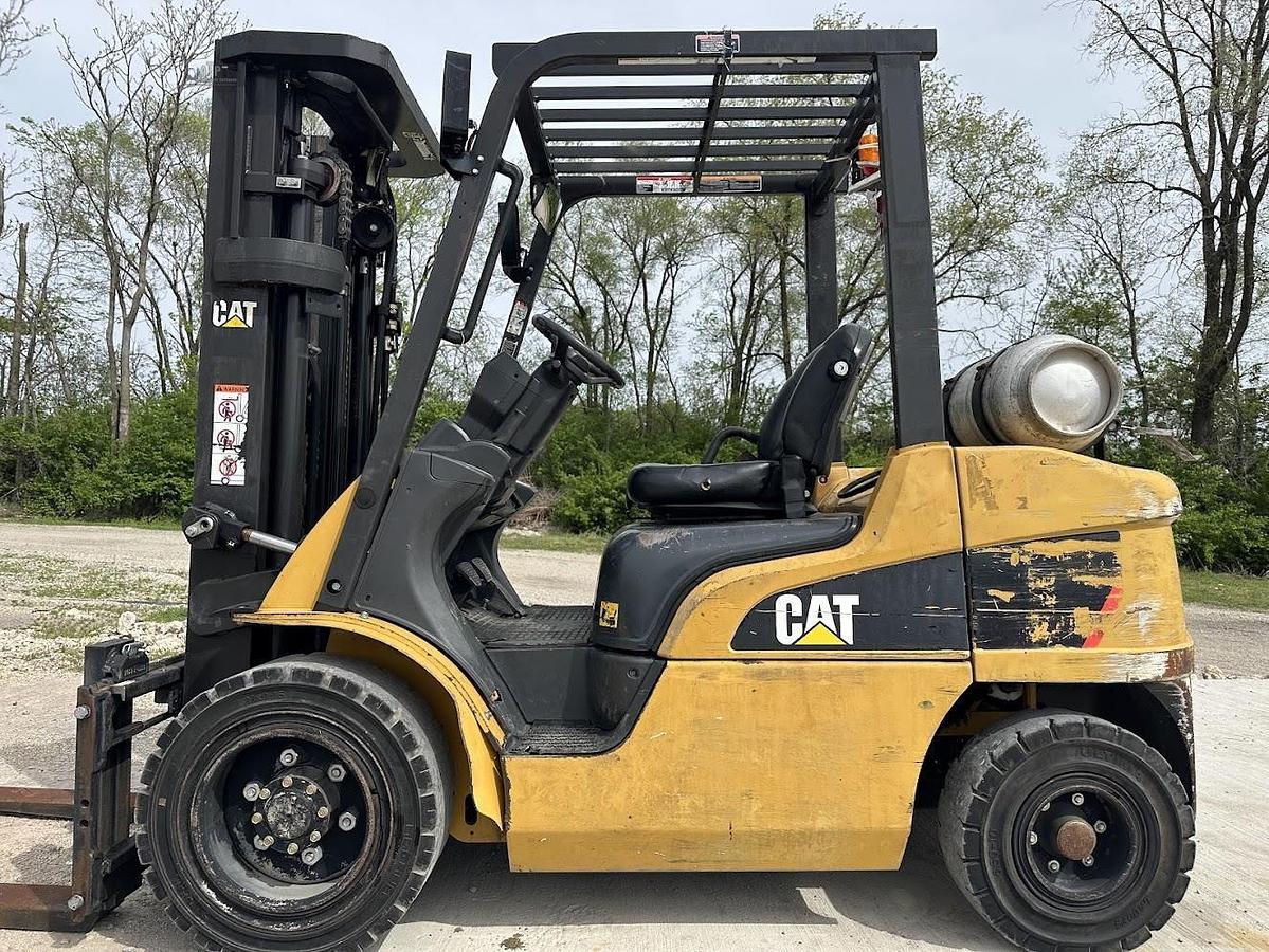 Used 2014 CATERPILLAR GP30N