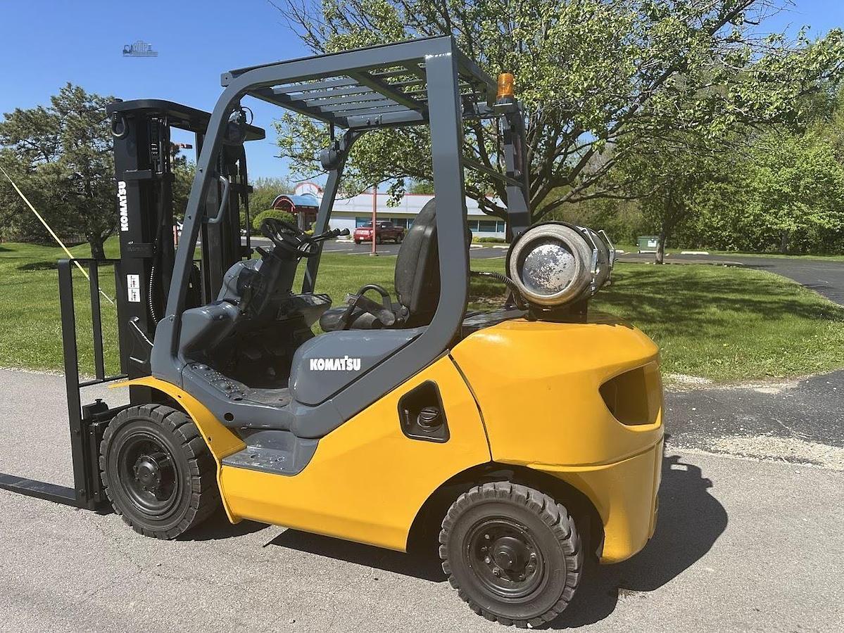 Used 2012 KOMATSU FG25T-16