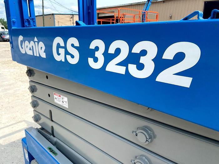 Used 2015 GENIE GS3232
