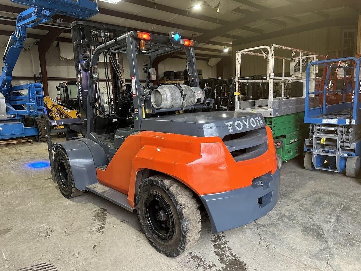 Used 2018 TOYOTA 8FG70U