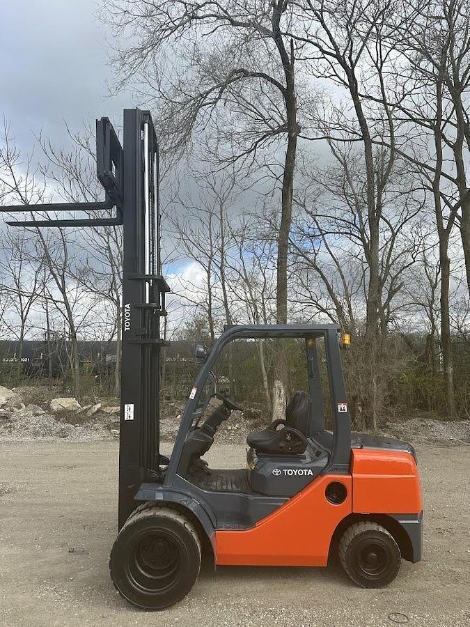 Used 2013 TOYOTA 8FD35U