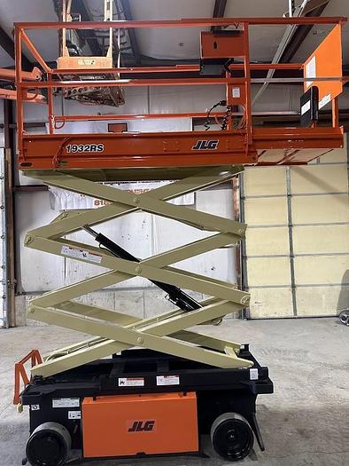 Used 2015 JLG 1932RS