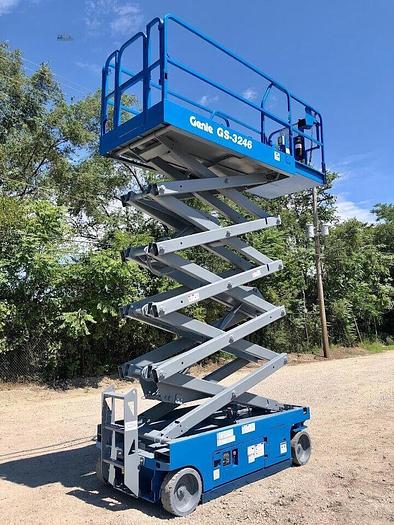 Used 2014 GENIE GS3246