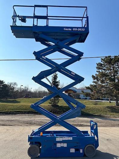 Used 2014 GENIE GS2632