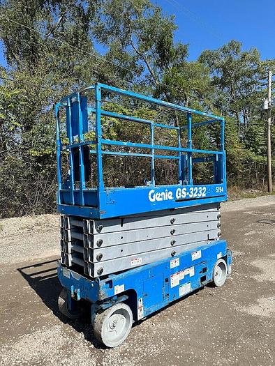 Used 2013 GENIE GS3232
