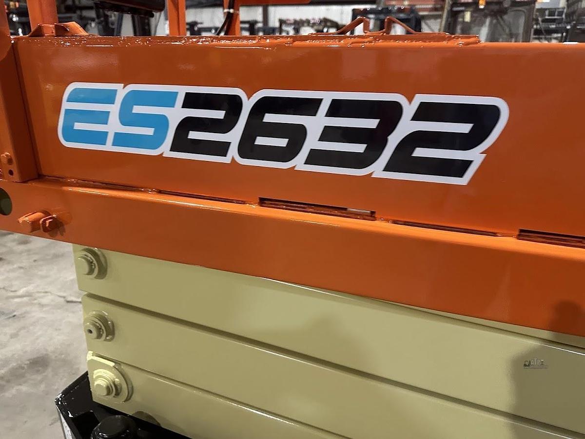 Used 2022 JLG ES2632