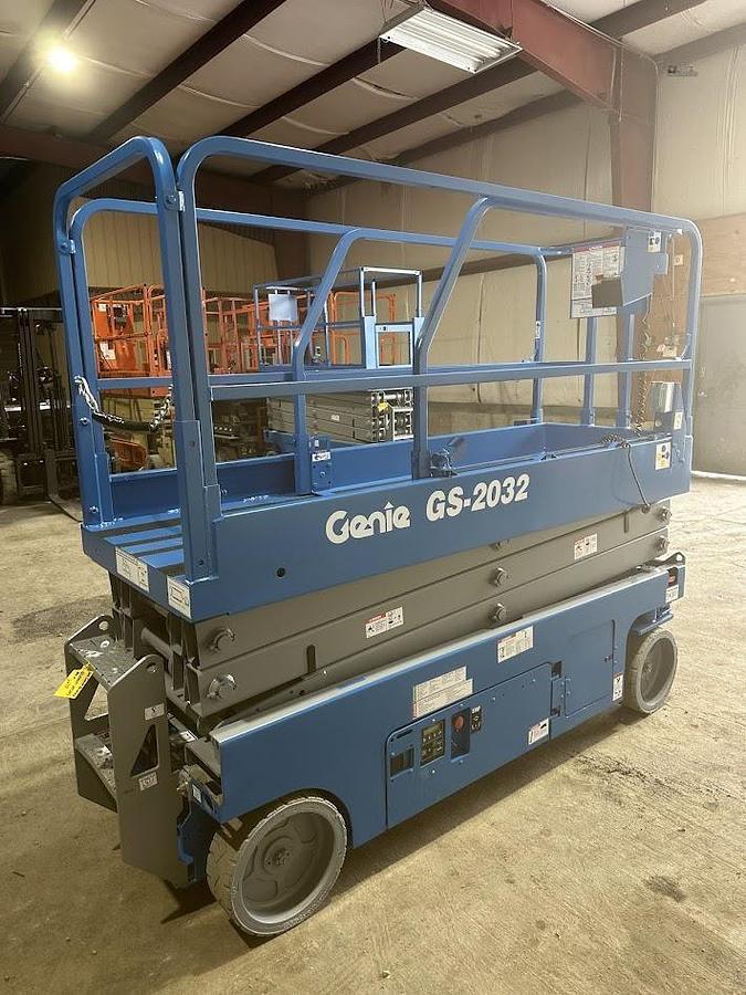 Used 2015 GENIE GS2032