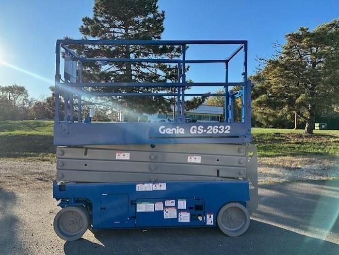 Used 2014 GENIE GS2632