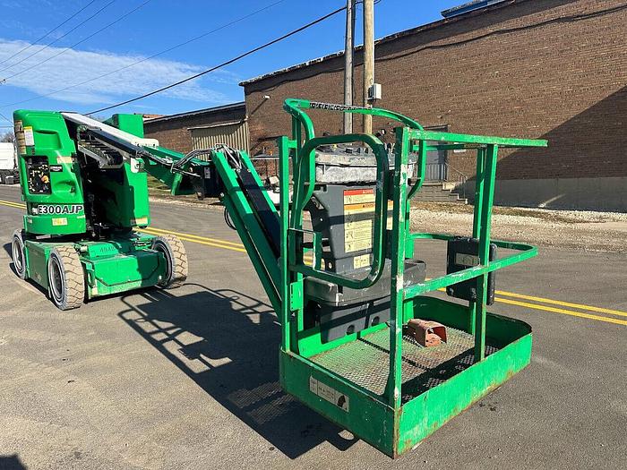 Used 2012 JLG E300AJP