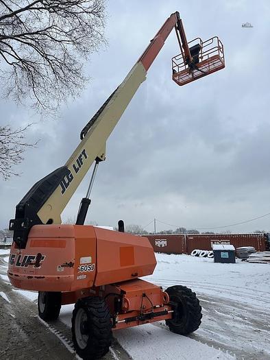 Used 2017 JLG 660SJ