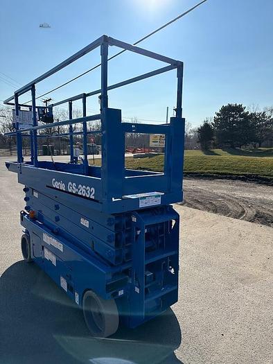 Used 2014 GENIE GS2632