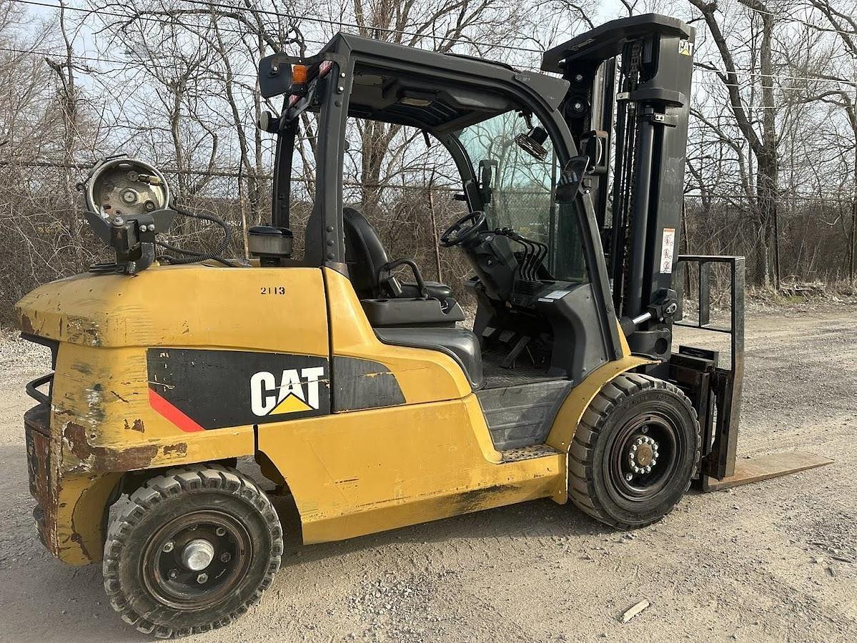Used 2017 CATERPILLAR GP55N1