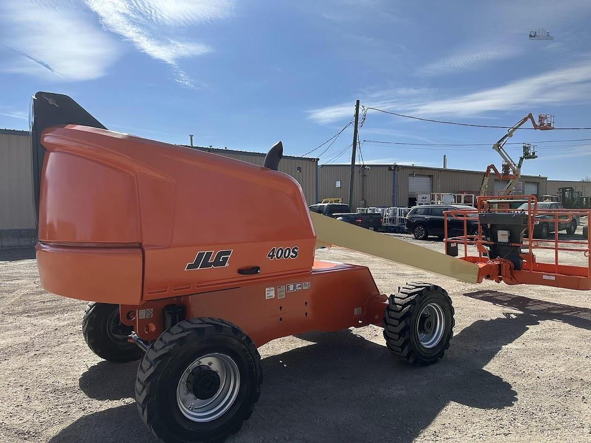 Used 2016 JLG 400S