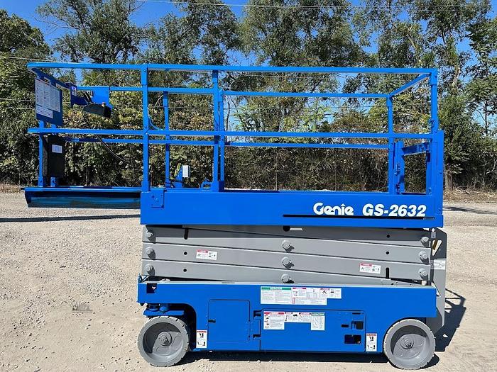 Used 2014 GENIE GS2632