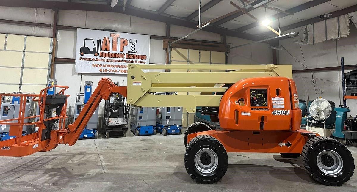Used 2015 JLG 450AJ