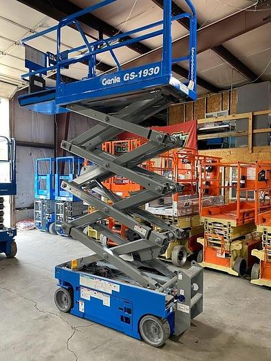 Used 2017 GENIE GS1930