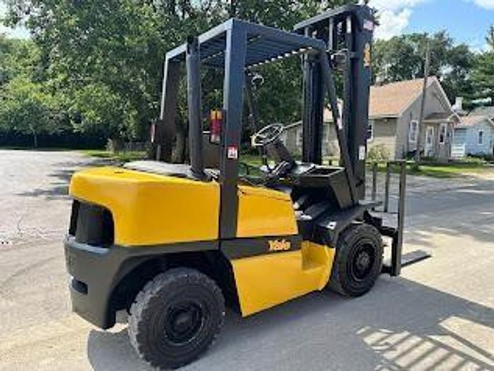 Used 2005 YALE GDP080LJ
