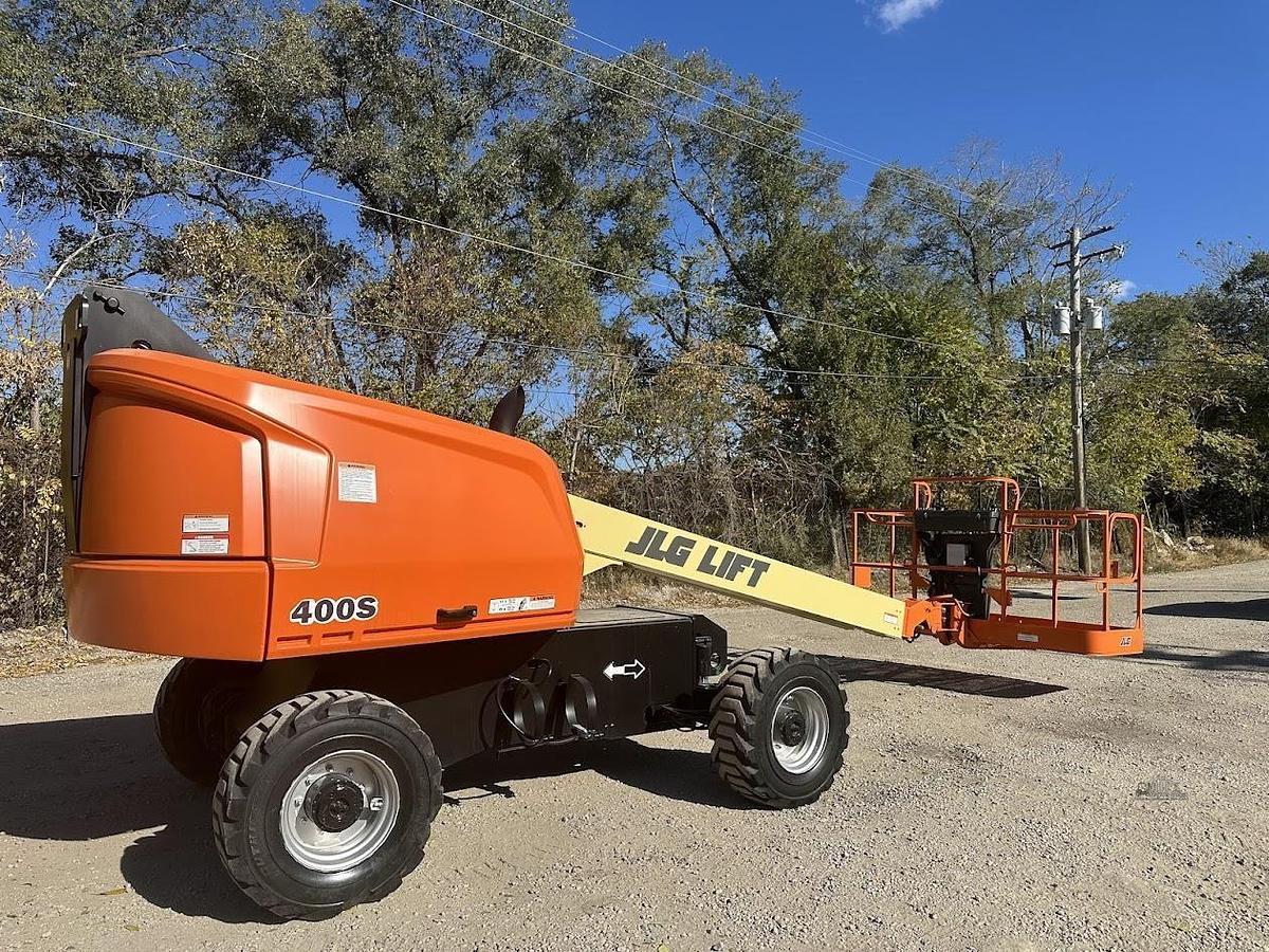 Used 2016 JLG 400S