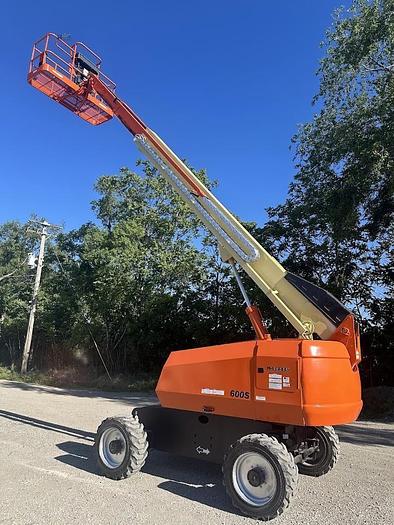Used 2015 JLG 600S