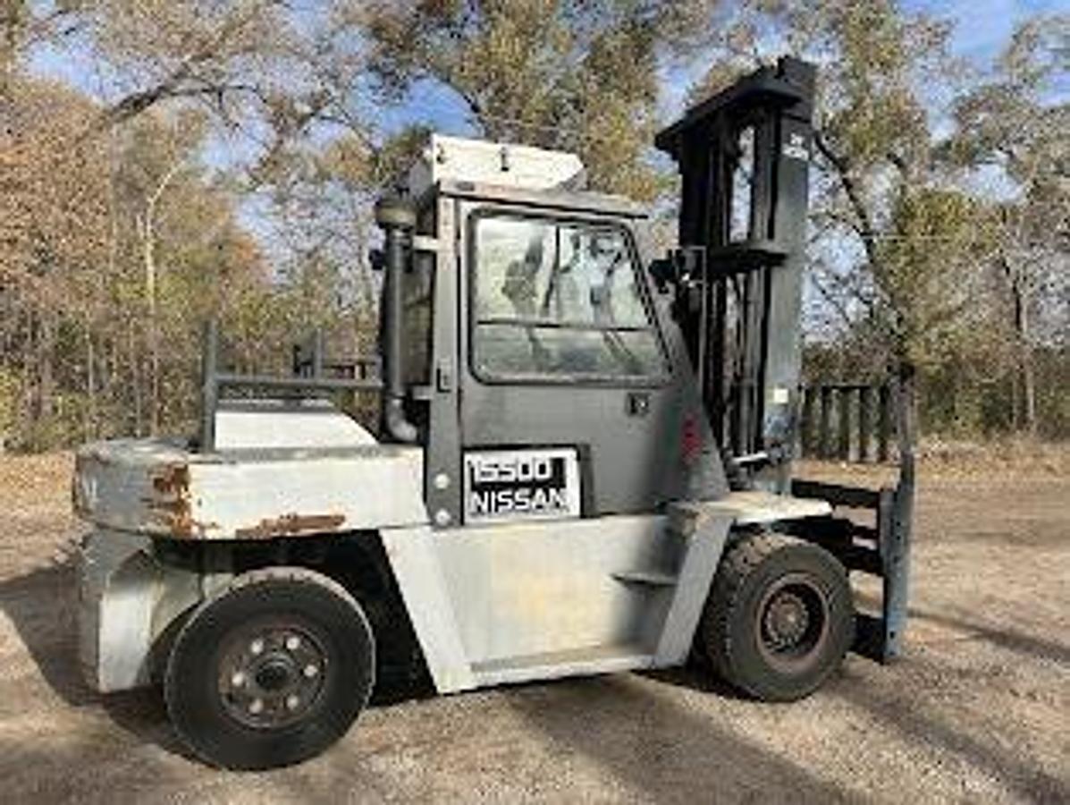 Used NISSAN VF05H70V