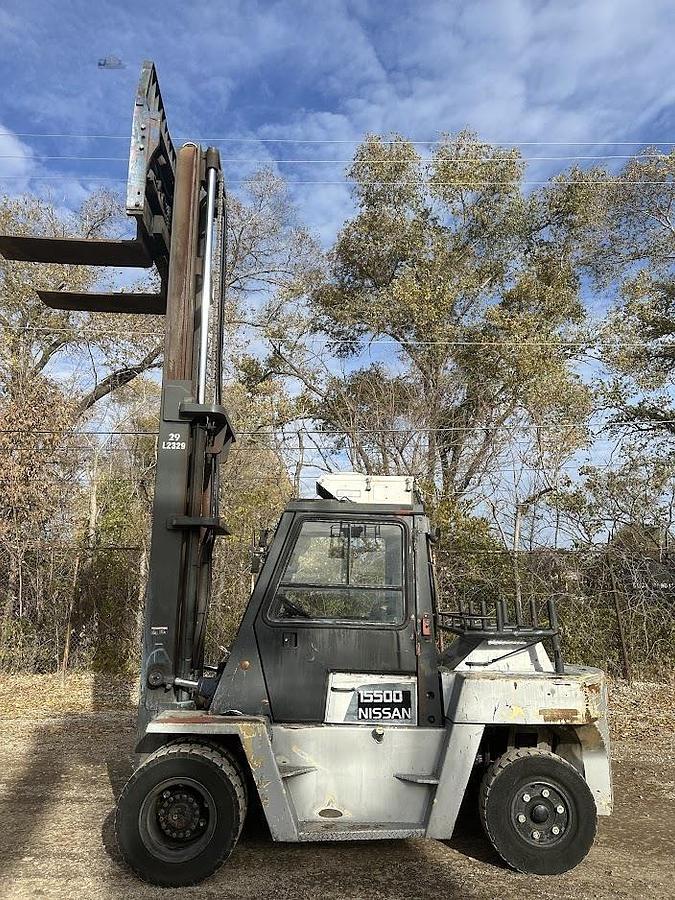 Used NISSAN VF05H70V