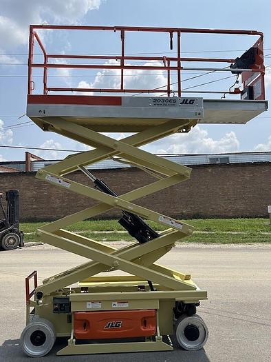 Used 2014 JLG 2030ES