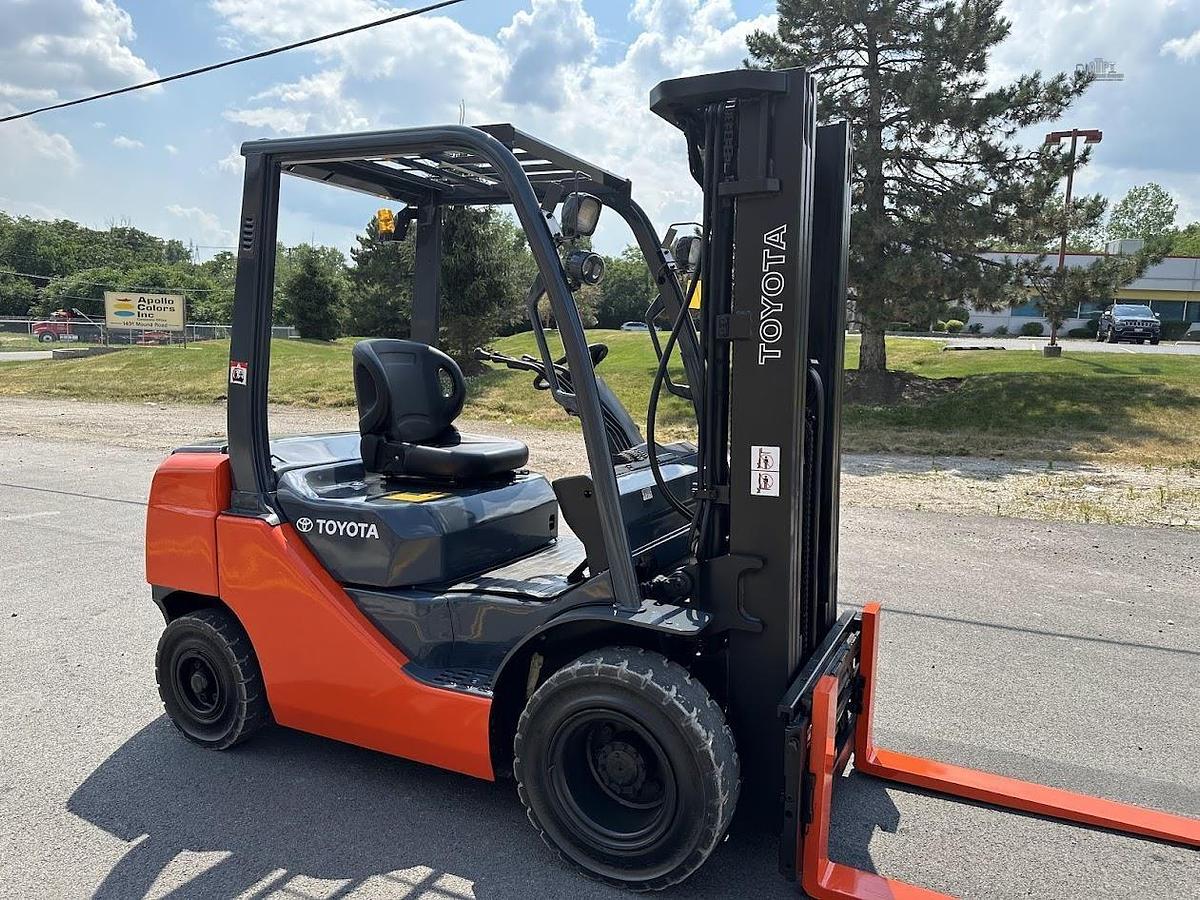 Used 2021 TOYOTA 8FDU25