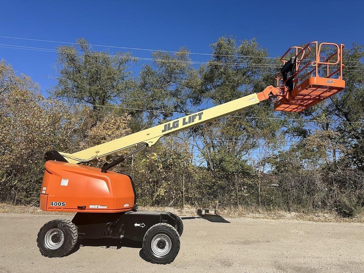 Used 2016 JLG 400S