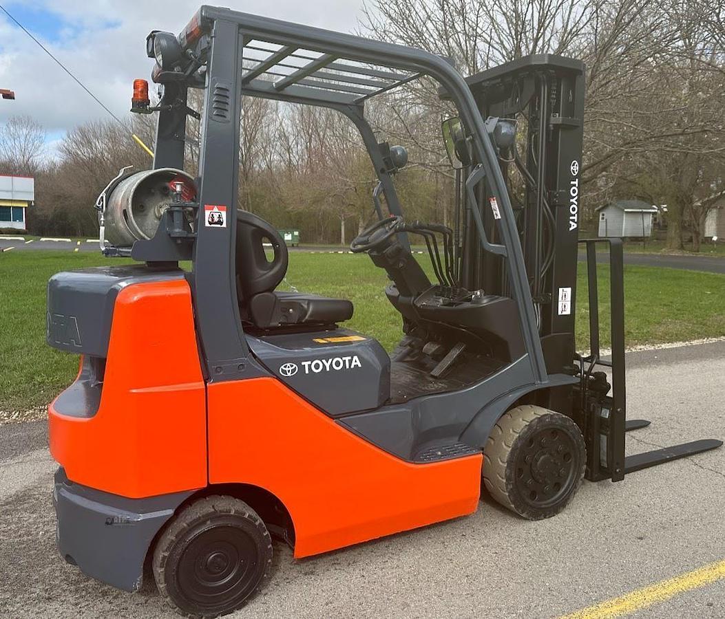 Used 2019 TOYOTA 8FGCU25