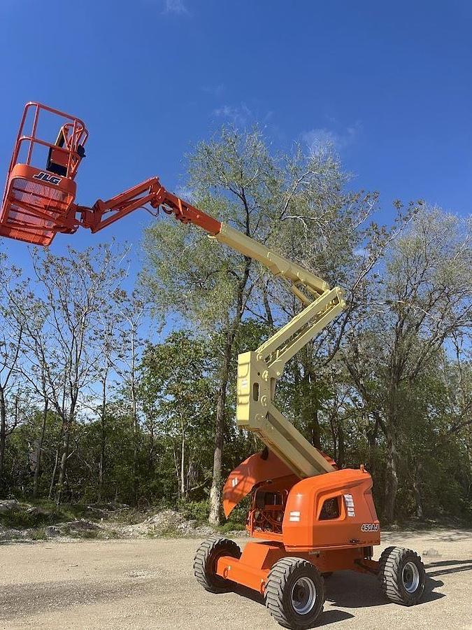 Used 2017 JLG 450AJ
