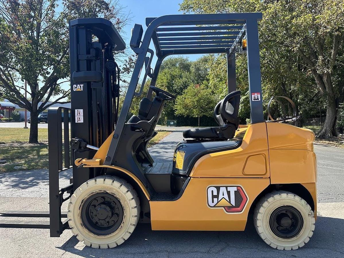 Used 2013 MITSUBISHI FG25N