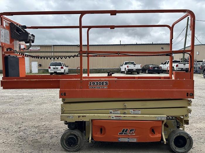 Used 2015 JLG 1930ES